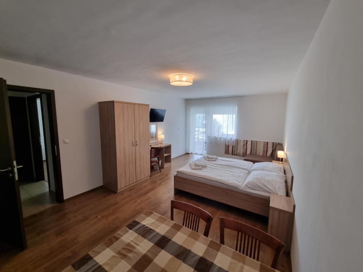 Adam Apartmanhaz Siófok Exteriér fotografie
