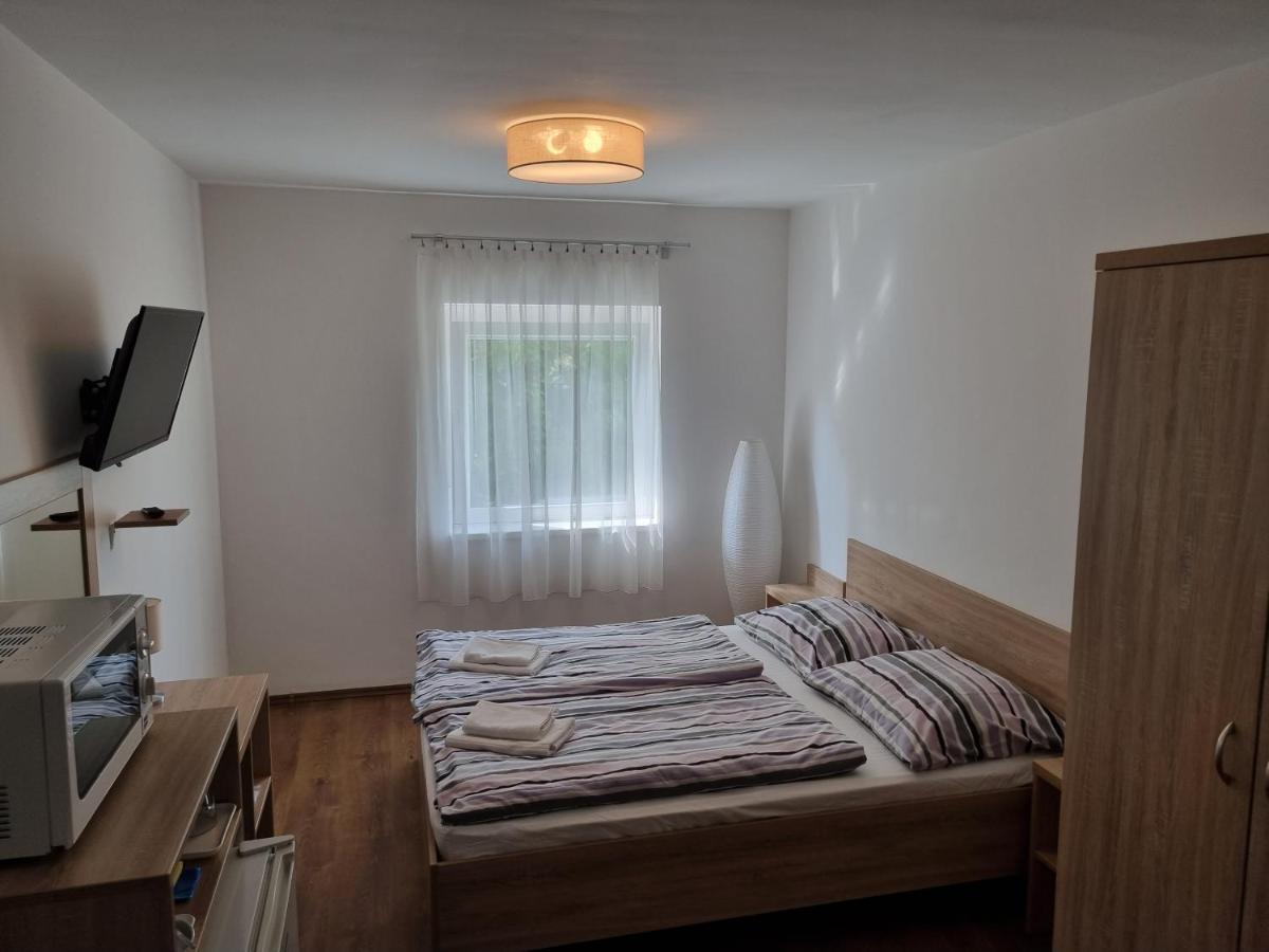 Adam Apartmanhaz Siófok Exteriér fotografie