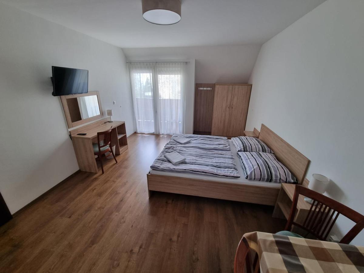 Adam Apartmanhaz Siófok Exteriér fotografie