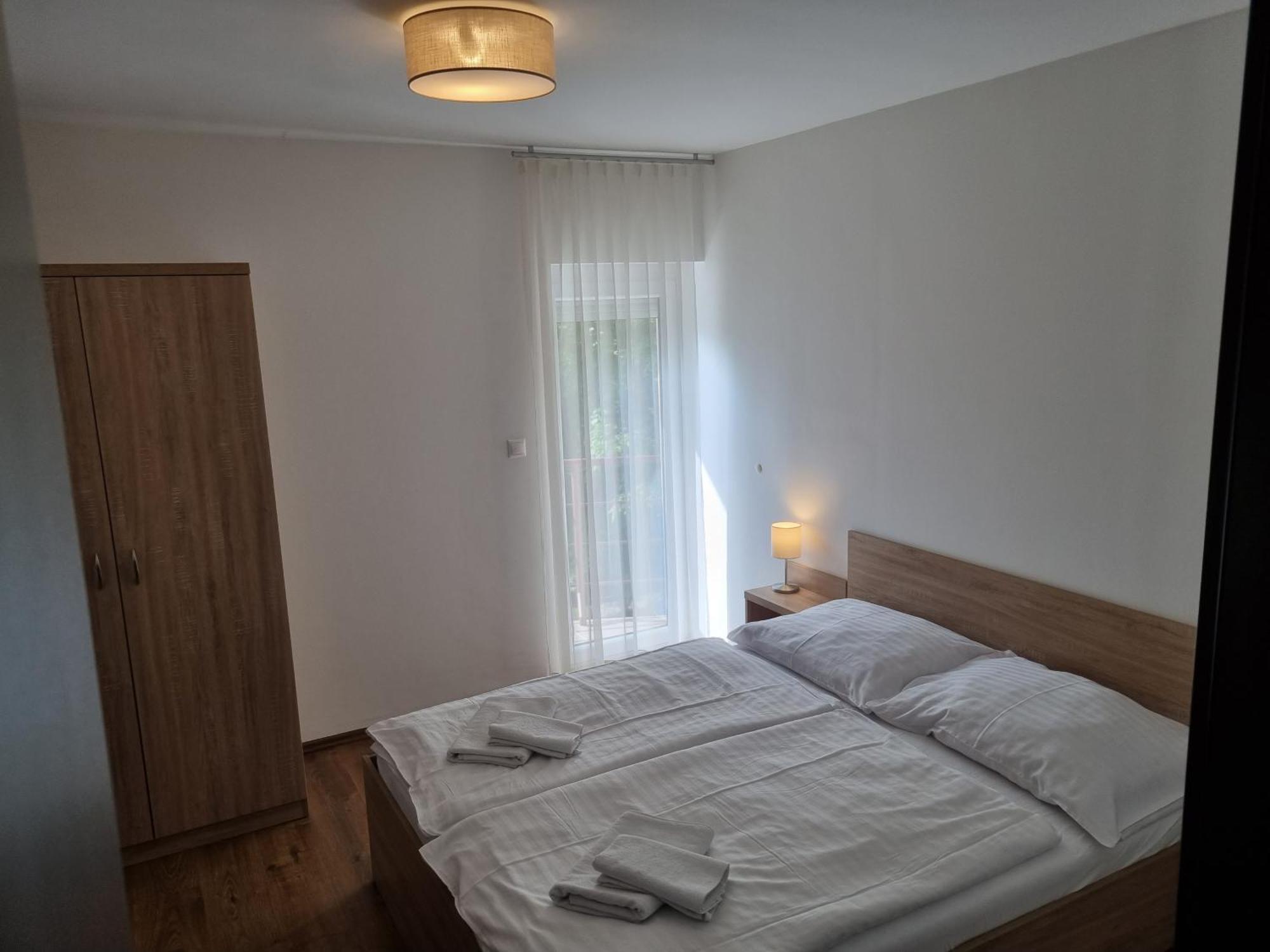 Adam Apartmanhaz Siófok Pokoj fotografie