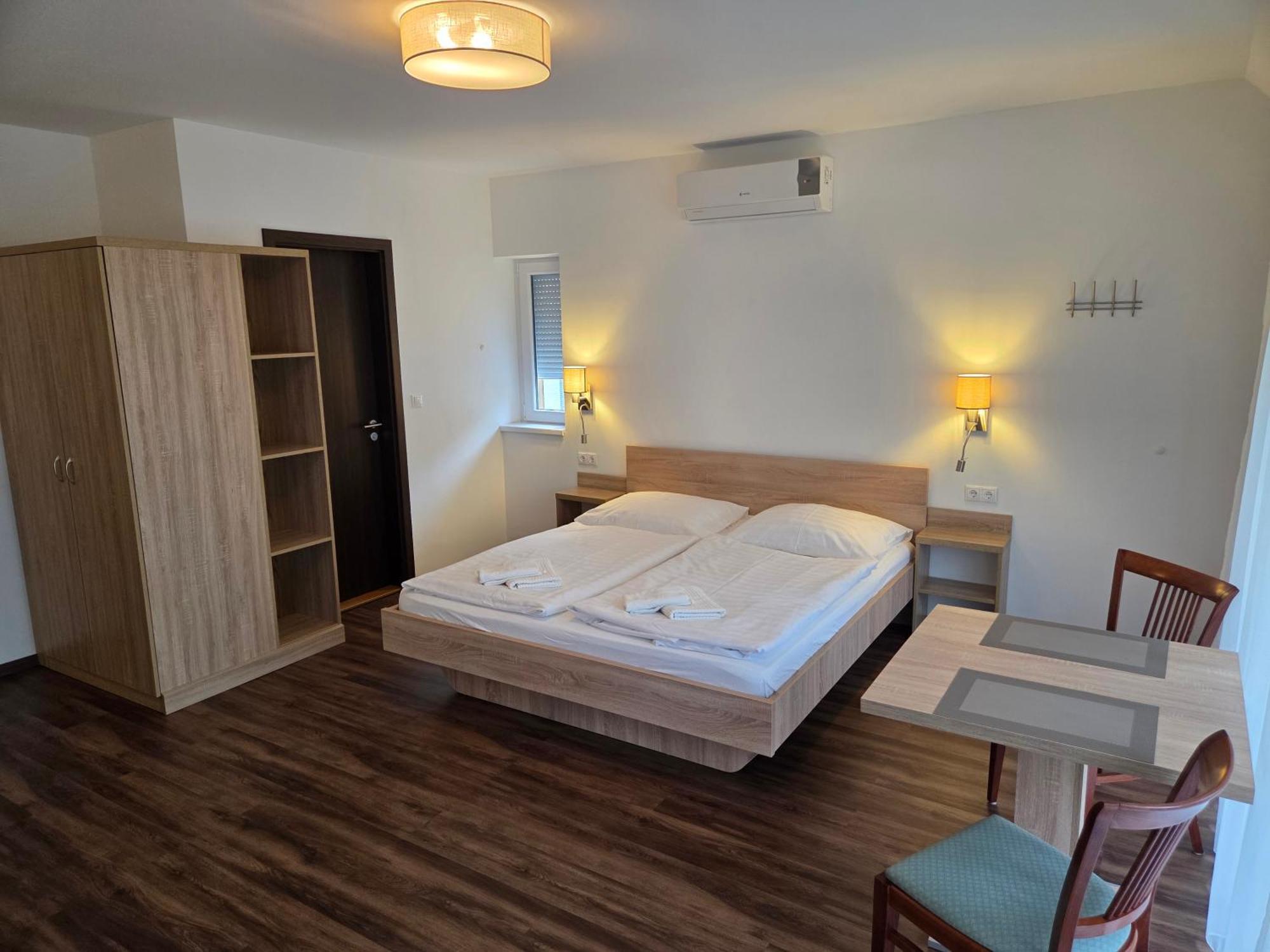 Adam Apartmanhaz Siófok Exteriér fotografie